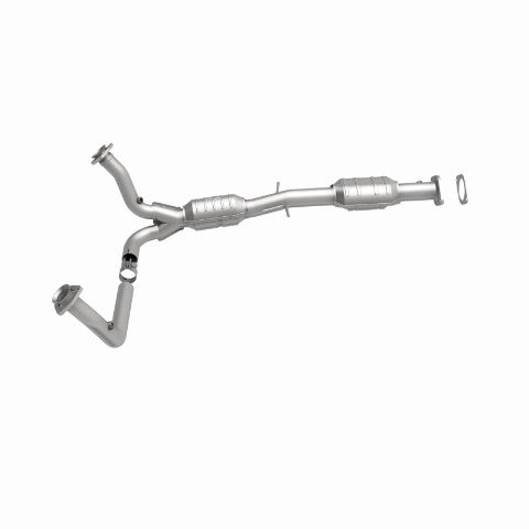 MagnaFlow direct-fit catalytic converter for 2000-2004 Chevy 4.3L stainless steel CARB compliant OBDII 49945