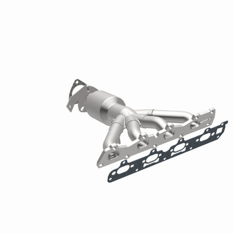 MagnaFlow direct-fit catalytic converter fits 2004-2010 Chevrolet Malibu, 2006-2010 Pontiac G6, and more, this and 06 Pontiac G6 2.4L stainless steel Federal EPA compliant OBDII 50