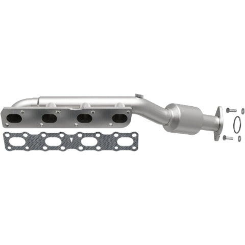MagnaFlow direct-fit catalytic converter fits 2004-2015 Nissan Titan, 2005-2015 Nissan Armada, and more, this and 07 Titan 5.6L passenger side manif 5.6L passenger side stainless s