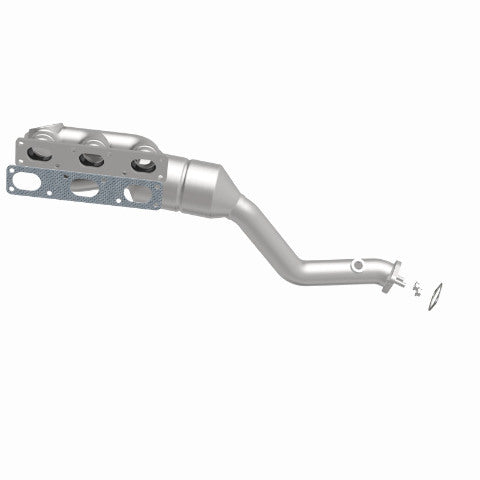 MagnaFlow direct-fit catalytic converter for 1999-2000 BMW stainless steel Federal EPA compliant OBDII 50465