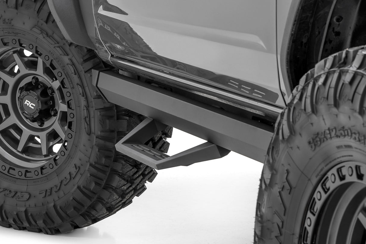 Steps for 2021-2025 Ford Bronco by Rough Country