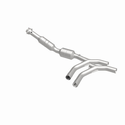 MagnaFlow direct-fit catalytic converter for 2005-2007 Ford 4.6L passenger side stainless steel CARB compliant OBDII 51310