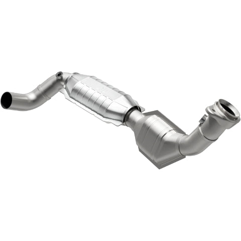 MagnaFlow direct-fit catalytic converter for 2000-2003 Ford F-150 5.4L driver side stainless steel CARB compliant OBDII 51324