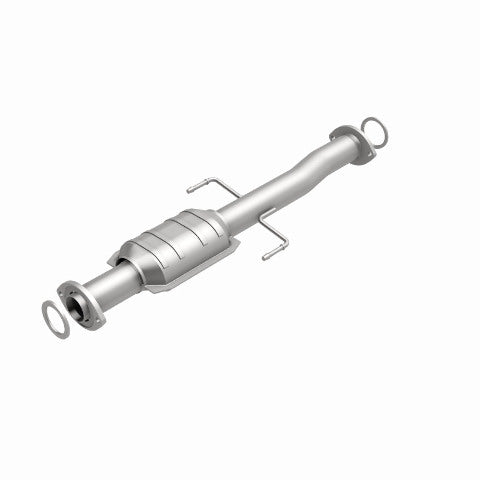 MagnaFlow direct-fit catalytic converter for 1999-2004 Toyota Tacoma 2.4L stainless steel CARB compliant OBDII 51453