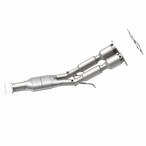 MagnaFlow direct-fit catalytic converter fits 1999-2001 Volvo S80 2.9L stainless steel CARB compliant 51465