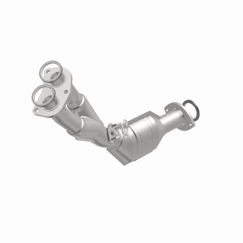 MagnaFlow direct-fit catalytic converter for 2000-2004 Toyota Tacoma 2.7L stainless steel CARB compliant 51869