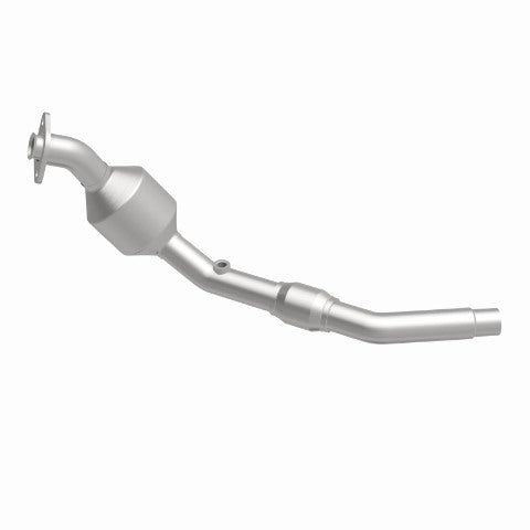 MagnaFlow direct-fit catalytic converter fits 2002-2003 Freelander 2.5L stainless steel CARB compliant OBDII 51877