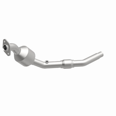MagnaFlow direct-fit catalytic converter fits 2002-2003 Freelander 2.5L stainless steel CARB compliant OBDII 51877