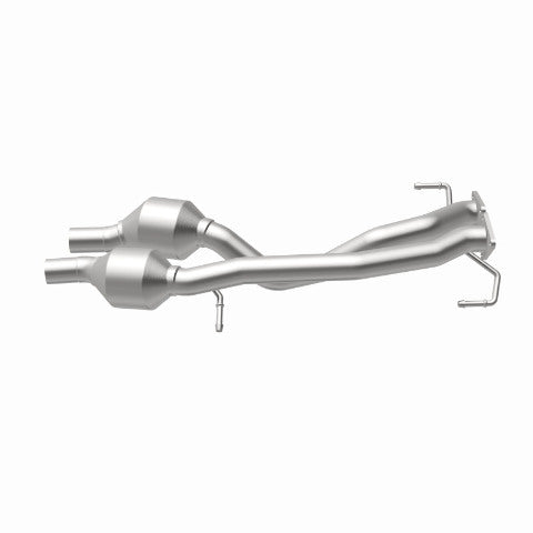 MagnaFlow direct-fit catalytic converter fits 2007-2010 Audi Q7 3.6L and 2007-2010 Volkswagen Touareg 3.6L stainless steel CARB compliant OBDII 51957