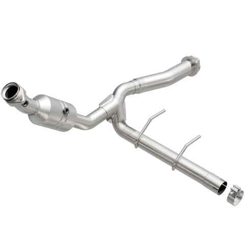MagnaFlow direct-fit catalytic converter for 2011-2014 Ford F-150 5.0L stainless steel CARB compliant OBDII 52139