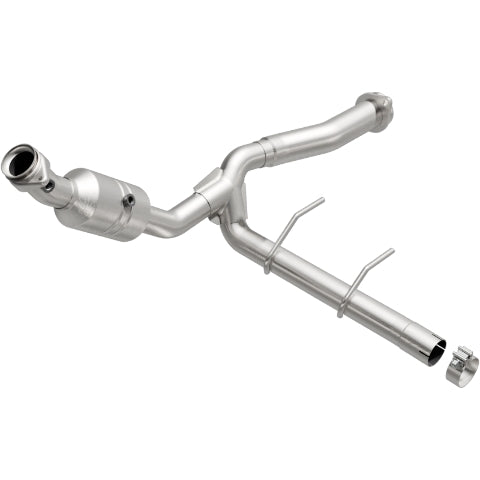 MagnaFlow direct-fit catalytic converter for 2011-2014 Ford F-150 5.0L stainless steel CARB compliant OBDII 52139