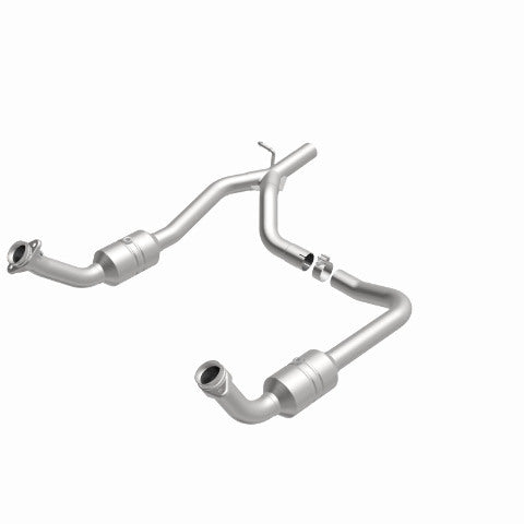 MagnaFlow direct-fit catalytic converter for 2009-2014 Ford 4.6L 2.5 inch inlet/outlet stainless steel CARB compliant 52153