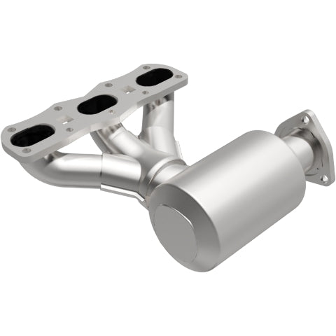 MagnaFlow direct-fit catalytic converter fits 2000-2004 Boxster 2.7 3.2L 2.7 inch inlet/outlet stainless steel CARB compliant OBDII 52328