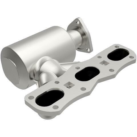 MagnaFlow direct-fit catalytic converter fits 2000-2004 Boxster 2.7 3.2L 2.7 inch inlet/outlet stainless steel CARB compliant OBDII 52329