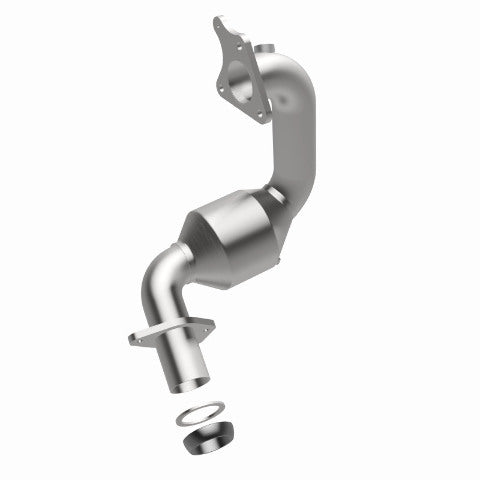 MagnaFlow direct-fit catalytic converter fits 2011-2015 Juke L4 1.6 1.6 inch inlet/outlet stainless steel CARB compliant 52438