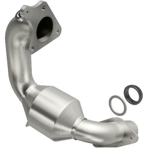 MagnaFlow direct-fit catalytic converter fits 2011-2015 Juke L4 1.6 1.6 inch inlet/outlet stainless steel CARB compliant 52438