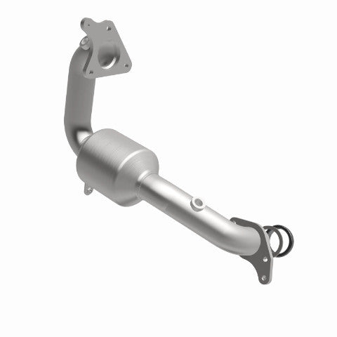 MagnaFlow direct-fit catalytic converter fits 2011-2015 Juke L4 1.6 1.6 inch inlet/outlet stainless steel CARB compliant 52439