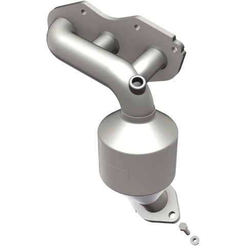 MagnaFlow direct-fit catalytic converter fits 2011-2015 Toyota Sienna, 2010-2015 Lexus RX350, and more, this and 2014-2015 Toyota Highlander 3.5 3.5 inch inlet/outlet stainless ste