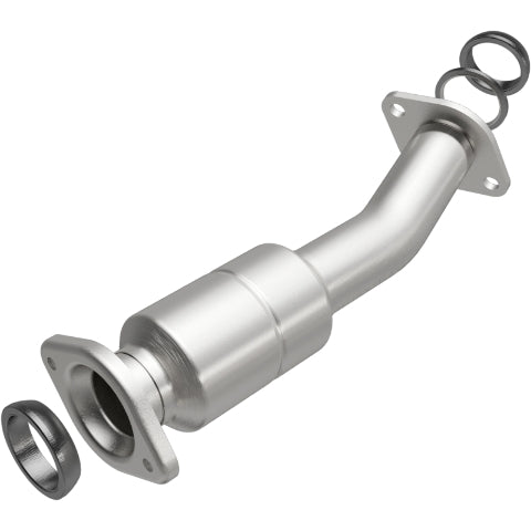MagnaFlow direct-fit catalytic converter fits 2011-2015 Sienna 3.5 3.5 inch inlet/outlet stainless steel CARB compliant 52549