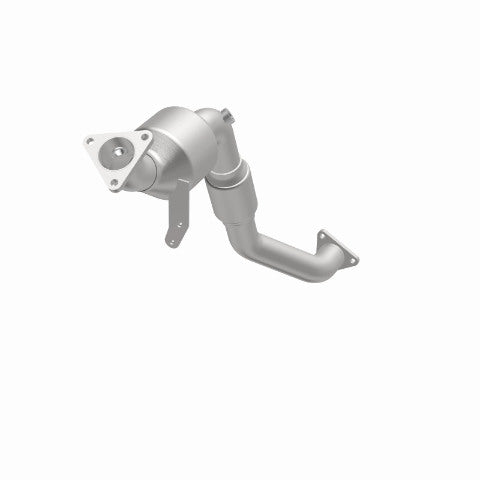 MagnaFlow direct-fit catalytic converter fits 2007-2010 Audi Q7 and 2008-2010 Volkswagen Touareg, this and 2007-2010 Q7 V6 3.6 3.6 inch inlet/outlet stainless steel CARB compliant