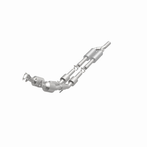 MagnaFlow direct-fit catalytic converter for 2012-2014 VW Passat 3.6 inch inlet/outlet stainless steel CARB compliant 52938