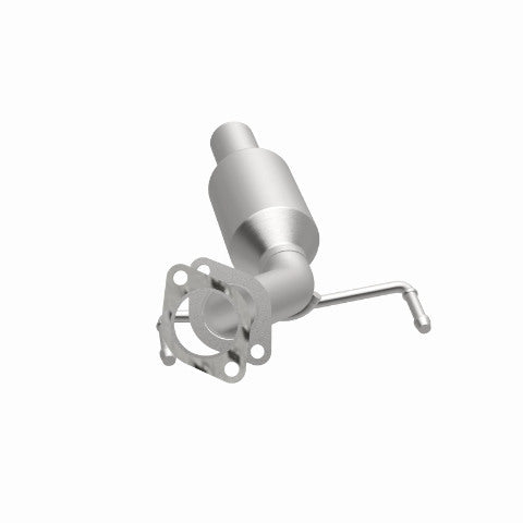 MagnaFlow direct-fit catalytic converter fits 2013-2017 Buick Encore and 2015-2017 Chevrolet Trax, this and 2013-2015 Encore 1.4 1.4 inch inlet/outlet stainless steel CARB complian