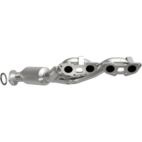MagnaFlow direct-fit catalytic converter for 2008-2010 Lexus 5.0L stainless steel CARB compliant 5531868