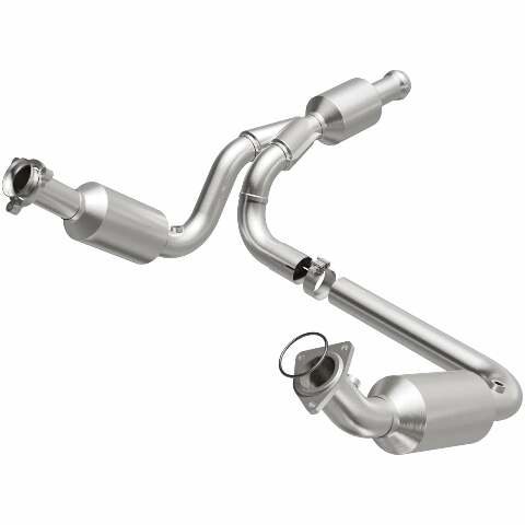MagnaFlow direct-fit catalytic converter for 2009-2013 Chevy Silverado 1500 stainless steel CARB compliant 5582578