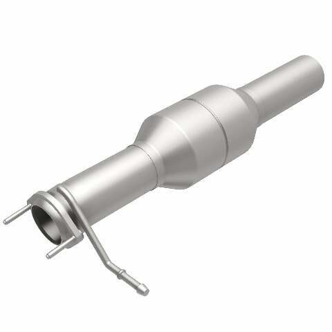 MagnaFlow direct-fit catalytic converter for 2004-2005 Ford F-250 6.0L stainless steel CARB compliant OBDII 60511