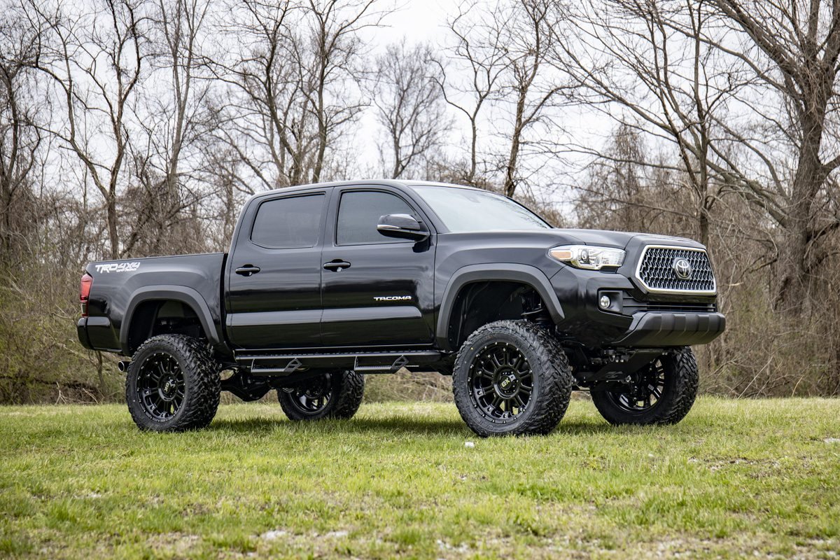 Fits Toyota Tacoma 2WD/4WD (2016-2023) 6 Inch Lift Kit; N3 Struts; 75831