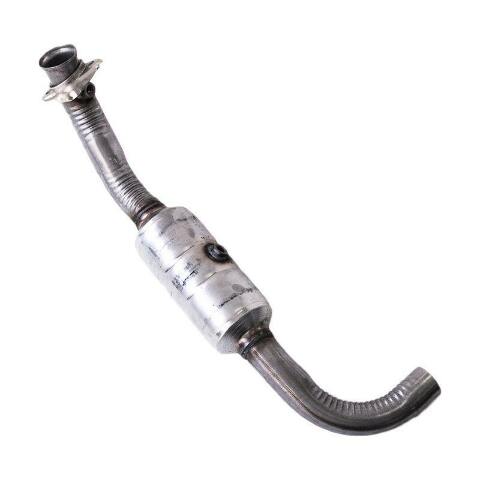 direct-fit catalytic converter fits 2004-2008 Ford F-150 4.6L and 2004-2008 Ford F-150 4.6L V8 Federal EPA no gasket included 7712129 Schultz