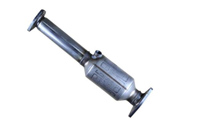 direct-fit catalytic converter fits 2003-2007 Honda Accord 2.4L and 2003-2007 Honda Accord 2.4L L4 rear front Federal EPA with gaskets 7713147 Schultz