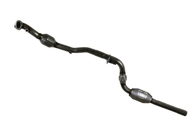 direct-fit catalytic converter fits 1998-2003 Mercedes E320 3.2L and 1998-2003 Mercedes-Benz E320 4Matic 3.2L V6 Federal EPA no gasket included 7713389 Schultz