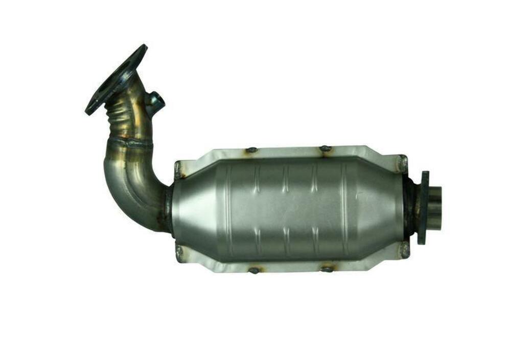 direct-fit catalytic converter fits 2008-2011 Ct S 3.6L and 2008-2011 Cadillac STS 3.6L V6 rear front Federal EPA with gaskets 7716017 Schultz