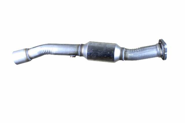direct-fit catalytic converter fits 2001-2006 Sierra 2500 HD 6L and 2001-2006 Chevy Silverado 2500 HD 6L V8 rear front Federal EPA gasket included 7718035 Schultz