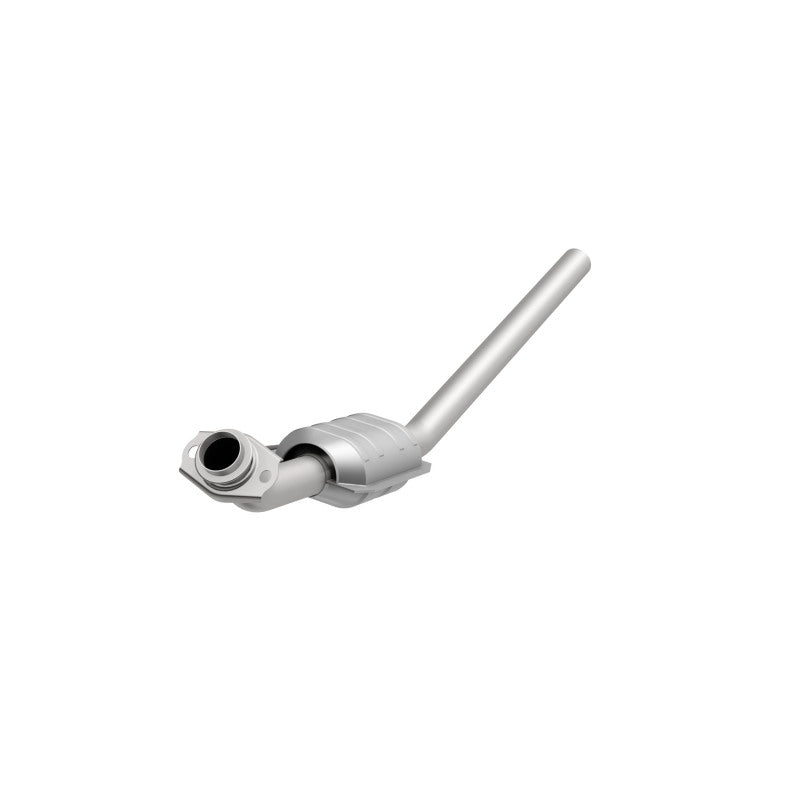 MagnaFlow direct-fit catalytic converter fits 1984-1987 Dodge Caravan, Plymouth Voyager, and additional vehicles. Avoid potential exhaust leaks by using the included gaskets to get