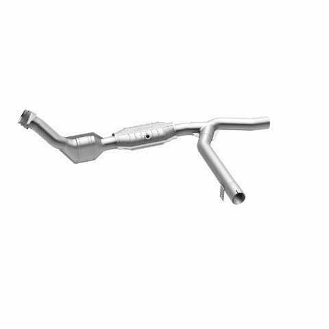 MagnaFlow direct-fit catalytic converter fits 01 Ford Trucks 4.6L stainless steel Federal EPA compliant OBDII 93153