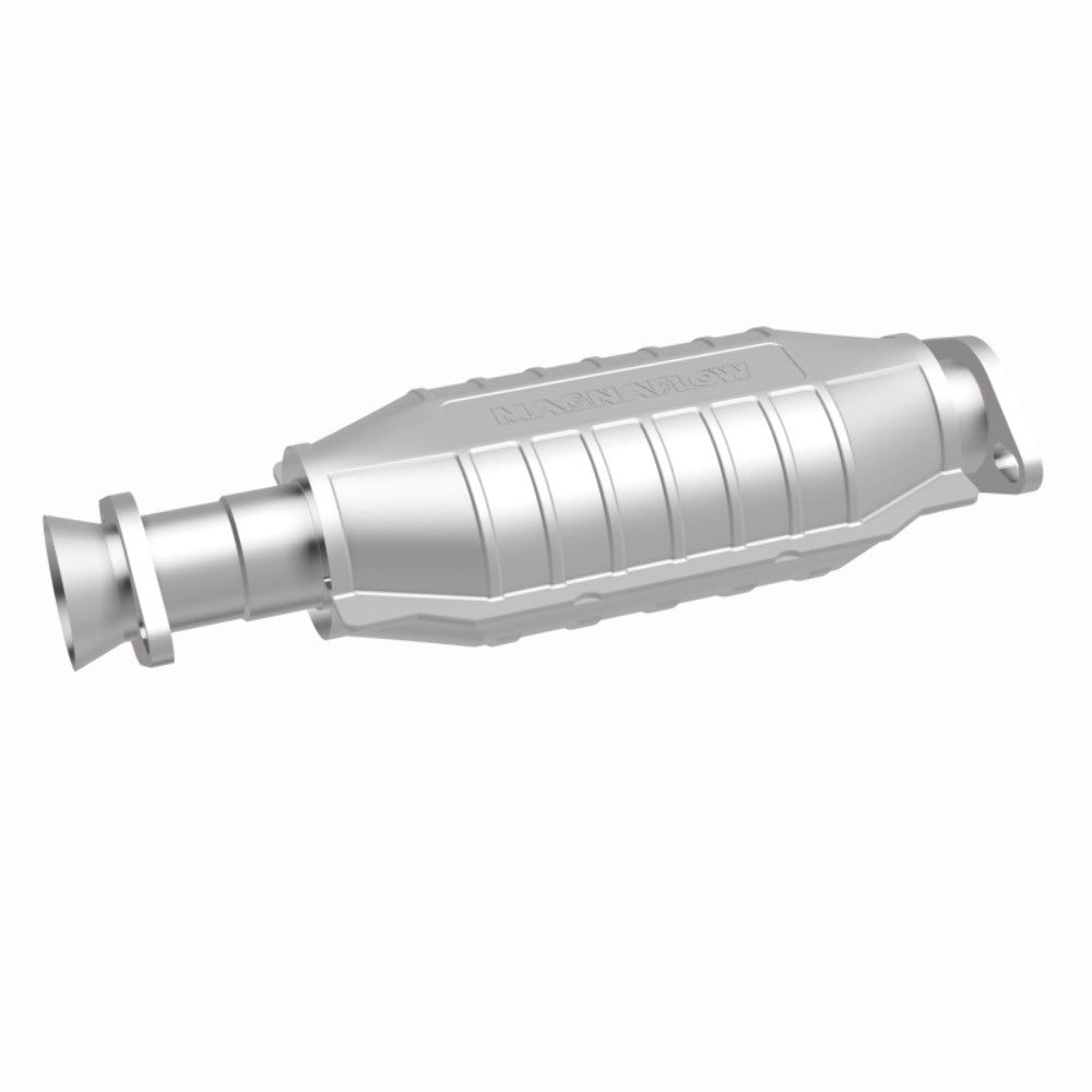 MagnaFlow direct-fit catalytic converter fits 1994-2000 Mitsubishi Montero 3.5L and 1996 Mitsubishi Montero 3.0L 3.5L stainless steel Federal EPA compliant OBDII 93286