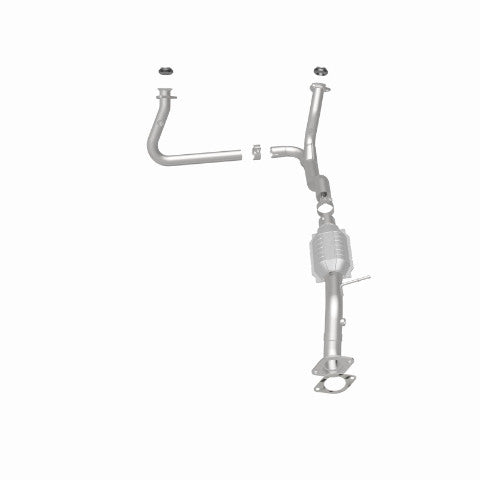 MagnaFlow direct-fit catalytic converter fits 2000-2005 Chevrolet Blazer, 2001-2004 Chevrolet GM S10, and additional vehicles and 2000-2005 GM Blazer 4WD 4.3L stainless steel CARB