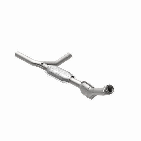 MagnaFlow direct-fit catalytic converter fits 1997-1999 Ford E-150 Econoline 4.6L and 1997-1999 Ford E-150 Econoline Club Wagon 4.6L passenger side stainless steel Federal EPA comp