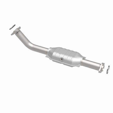 MagnaFlow direct-fit catalytic converter for 2005-2006 Toyota Tundra 4.7L passenger side stainless steel Federal EPA compliant OBDII 93399