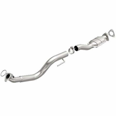 MagnaFlow direct-fit catalytic converter fits 2003-2005 Chevrolet Express 3500, Chevrolet Express 2500, and additional vehicles and 2003-2007 GM 2500/3500 passenger side passenger