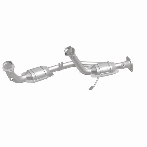 MagnaFlow direct-fit catalytic converter fits 1996-1999 Ford Taurus 3.0L and 1996-1999 Mercury Sable 3.0L stainless steel Federal EPA compliant OBDII 93436