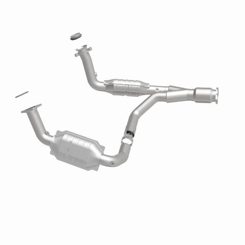 MagnaFlow direct-fit catalytic converter fits 2006-2009 Chevrolet Trailblazer, 2007-2009 GMC Envoy, and additional vehicles and 2006-2009 TB/Envoy 5.3/6.0 5.3 inch inlet/outlet sta