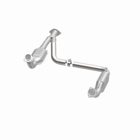 MagnaFlow direct-fit catalytic converter fits 1996-2000 Chevrolet Tahoe, 1996-1999 Chevrolet K1500 Suburban, and additional vehicles and 00-01Tahoe/Yukon V8 5.7L stainless steel CA