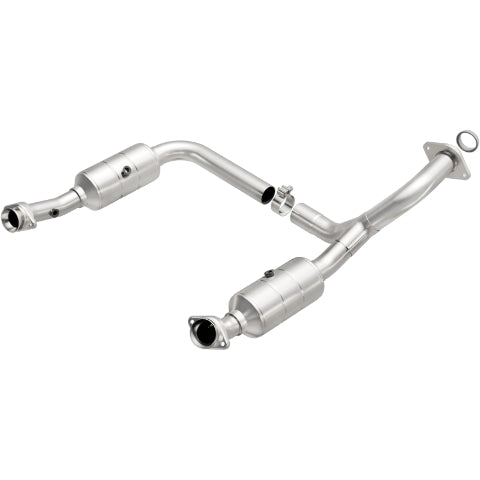 MagnaFlow direct-fit catalytic converter fits 2006-2010 Ford Explorer, 2007-2010 Ford Explorer Sport Trac, and additional vehicles and 2006-2009 Expl/Mtnr 4.6L stainless steel CARB