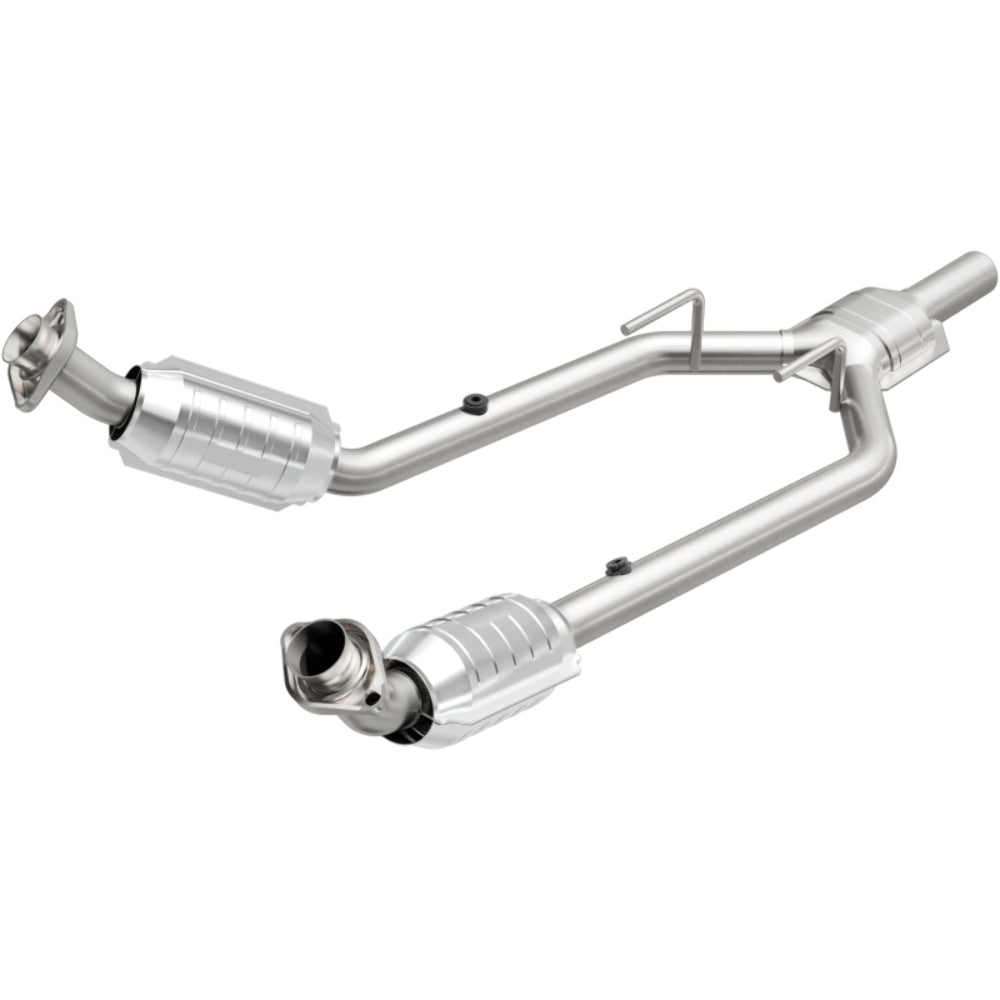 MagnaFlow direct-fit catalytic converter fits 1996-1997 Mercury Cougar 3.8L stainless steel CARB compliant 444080