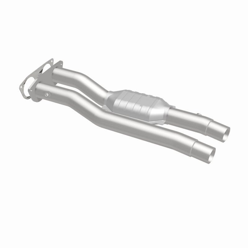 MagnaFlow direct-fit catalytic converter for 1996-1999 Chevy 7.4L stainless steel CARB compliant 4451471