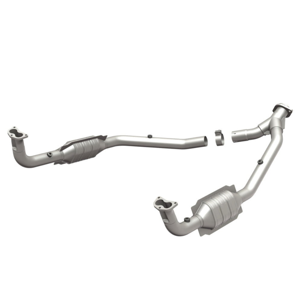 MagnaFlow direct-fit catalytic converter fits 1996-1998 Land Rover Discovery and 1997 Land Rover Defender 90. Hardware is included to eliminate the hassle of working with corroded