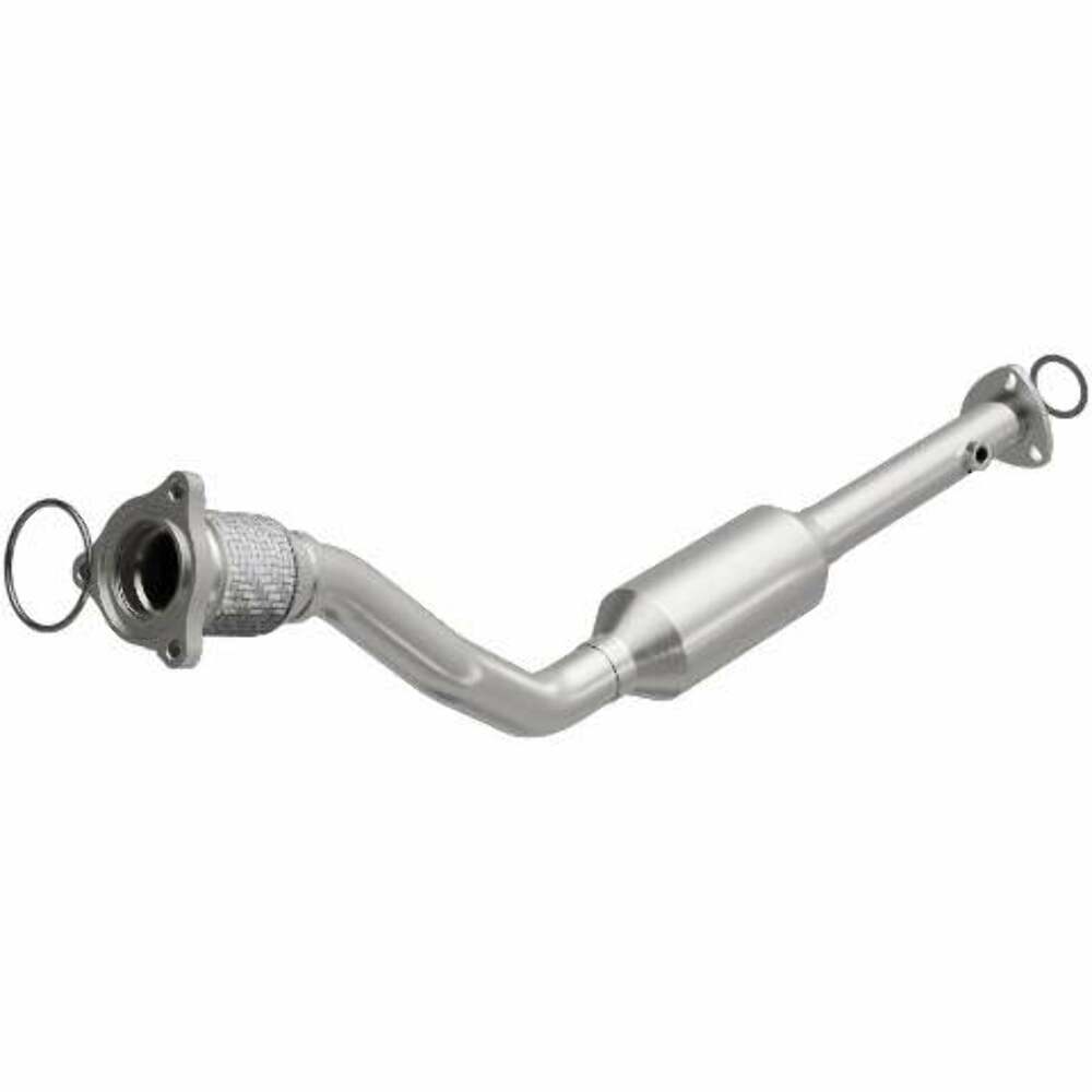 MagnaFlow direct-fit catalytic converter fits 1999-2001 Pontiac Grand Am, Oldsmobile Alero, and additional vehicles. Avoid potential exhaust leaks by using the included gaskets to